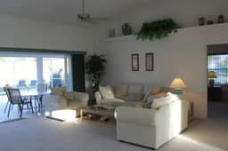 Villa Eckhardt: Bright and Light 3 bedroom home