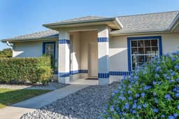 Villa Ciska: Gorgeous pool home with 3 Suites