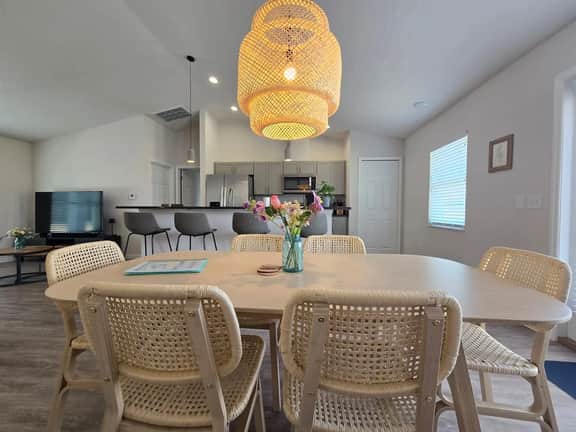 Villa Verde: Cozy Home In New Community