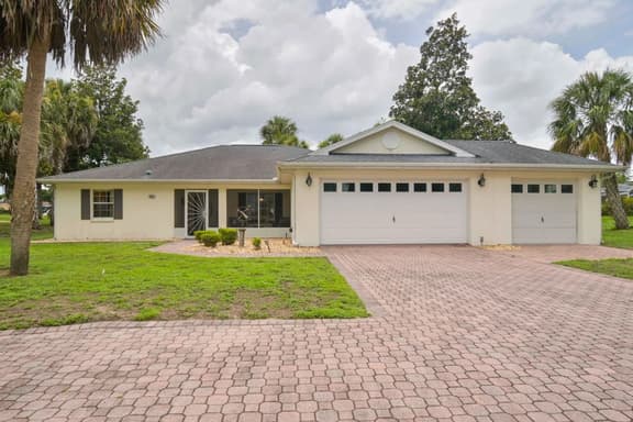 Villa Tilly 4 bedroom with pool - family vacations