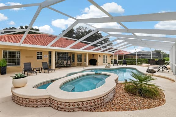 Villa Corthouts: Luxury home close to bike trail!